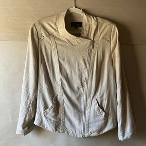 Marc Zunino Cream Jacket. Zipper front. Faux leather accents. Size 18W.